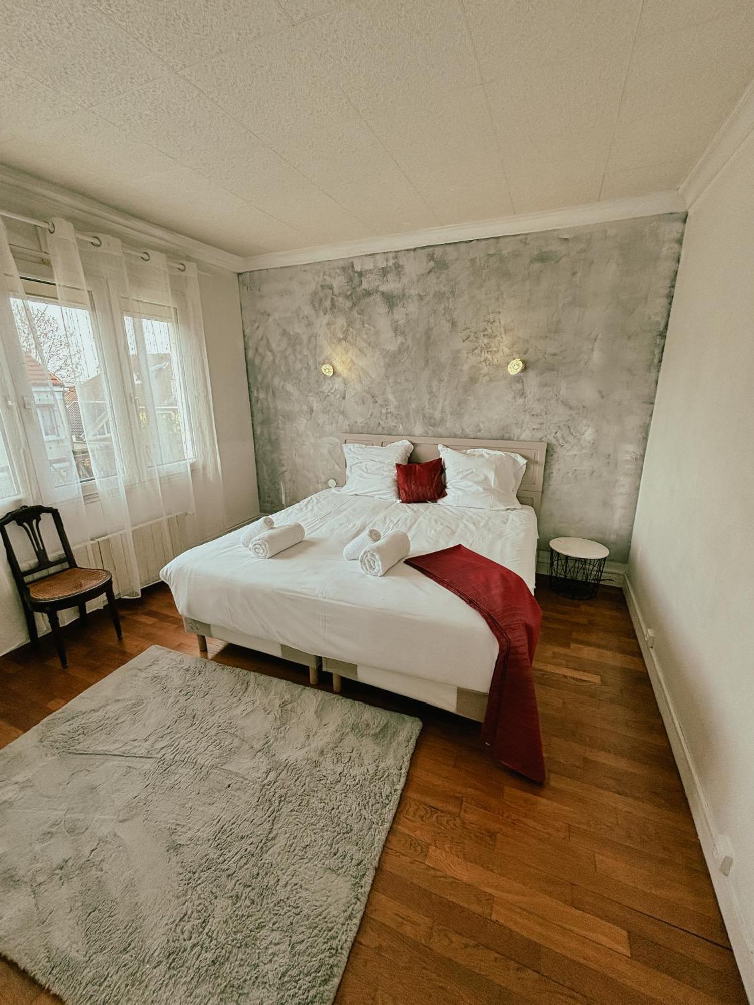Duplex Avec Jardin - Proche Paris - Disneyland - Rer - Нуази-ле-Гран Экстерьер фото